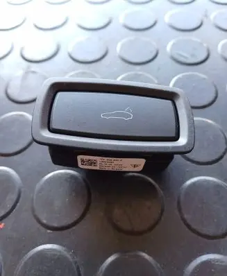 Porsche Cayenne (92A) Tailgate/trunk/boot open switch 7PP959832 10530950 BG0000122173074