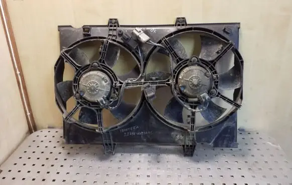 Opel Frontera B Radiator cooling fan shroud