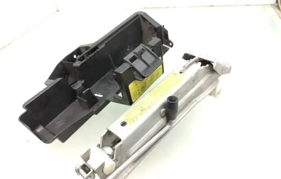 Audi A6 S6 C6 4F Lift Jack 4F0011031 4F9011215