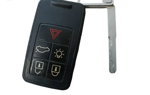 Volvo XC70 Ignition key/card 8676873