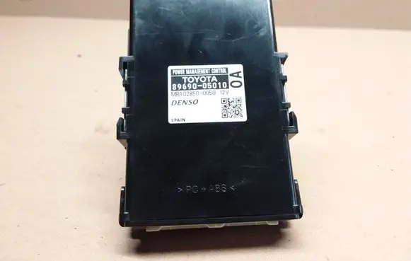 Toyota Avensis T270 Other control units/modules 8969005010