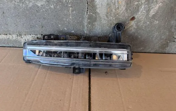 Jaguar F-Pace Front fog light HK8315201AF