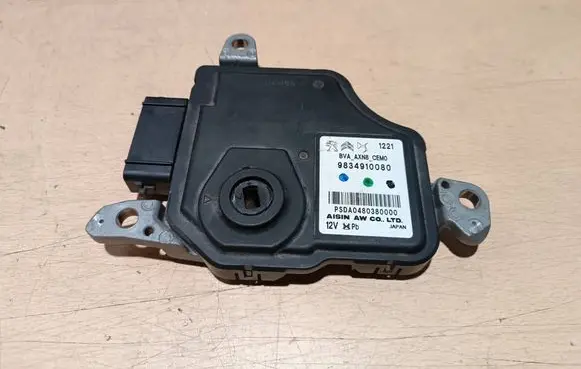 Peugeot 208 Gearbox control unit/module 9834910080