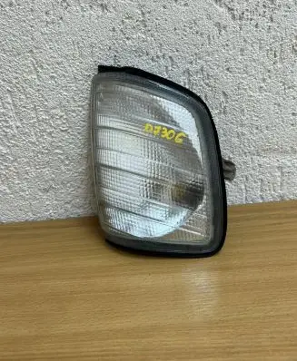 Mercedes-Benz E W124 Headlight/headlamp D7306 014401606