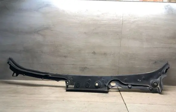 BMW 5 F10 F11 Wiper trim 51717203124 74850810