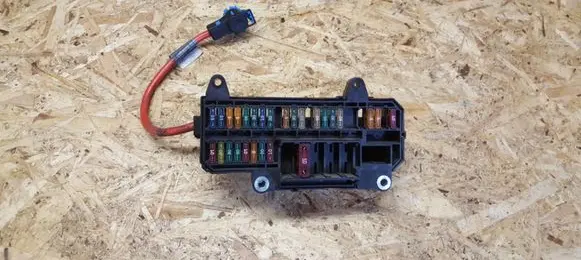 BMW 7 E65 E66 Fuse module 6900583