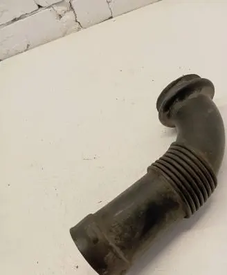 Mercedes-Benz Vito Viano W639 Intercooler hose/pipe A0009901651