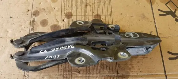 Jaguar XJ SERIE 1 Engine bonnet/hood hinges AW93-16800-AD
