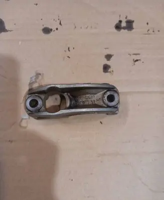 Mercedes-Benz C W203 Camshaft holder R111051 0403t1137