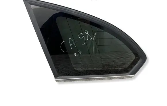 Chevrolet Captiva Rear side window 96622512