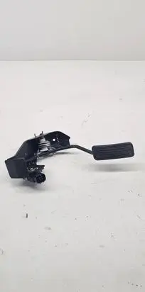 Toyota Avensis T250 Accelerator throttle pedal 8928152021 1983003041