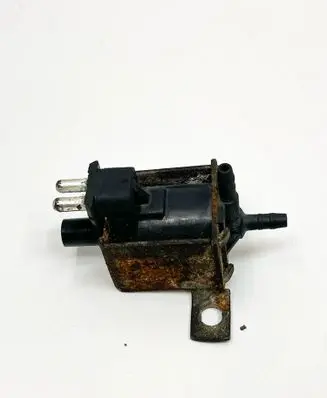 Mercedes-Benz SLC C107 Turbo solenoid valve A0015407097 0015407097
