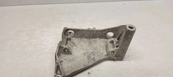 Volkswagen Transporter - Caravelle T5 Engine mounting bracket 070903143C