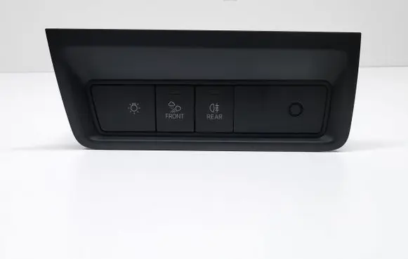 Volkswagen Touareg III Engine cover (trim)