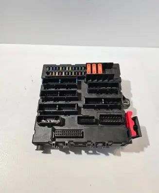 Opel Signum Fuse module 13112909 00099882 519044028
