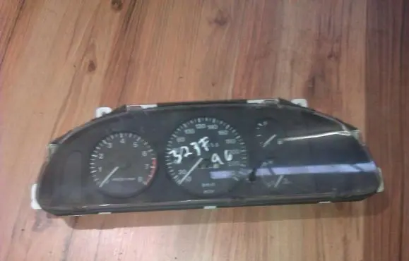 Mazda 323 F Speedometer (instrument cluster) 769914990