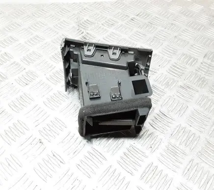 Nissan X-Trail T31 Dashboard side air vent grill/cover trim 619670A734 68760JG00B