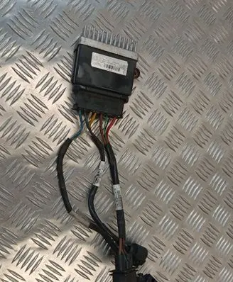 Audi Q3 8U Coolant fan relay 8K0959501G M142674D M142674