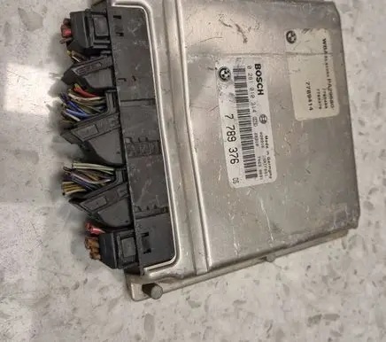 BMW 5 E39 Engine control unit/module 7789376 0281010314