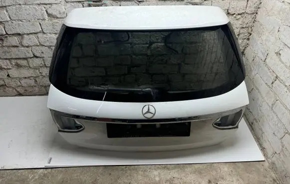 Mercedes-Benz C W205 Tailgate/trunk/boot lid 149U