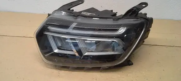 Dacia Duster II Headlights/headlamps set 260602515R