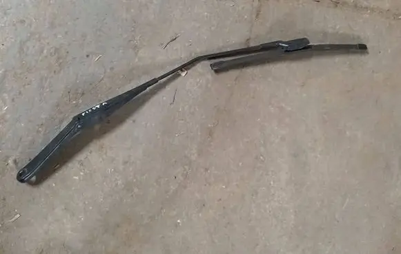 Ford Fiesta Front wiper blade arm 8A6117526BF