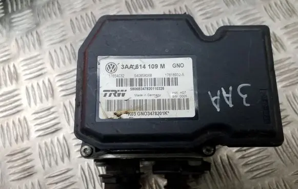 Volkswagen PASSAT B7 ABS Pump 3AA614109M
