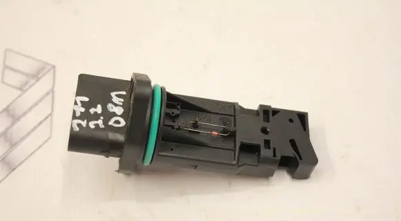 Mercedes-Benz E W211 Mass air flow meter F00C2G2068