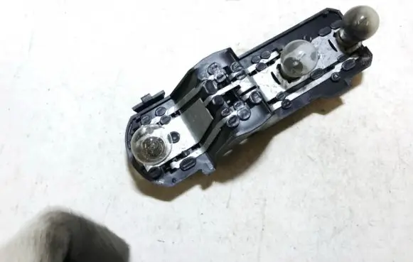 Opel Corsa A Tail light bulb cover holder 5973914
