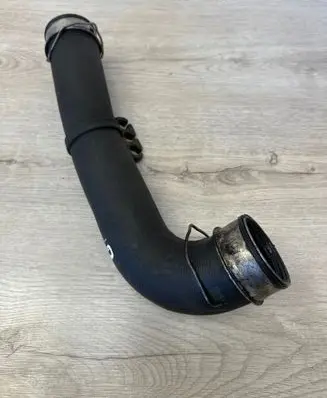 Intercooler hose/pipe