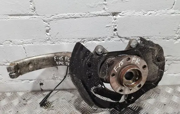 BMW X5 F15 Front wheel hub 6969869 77377317