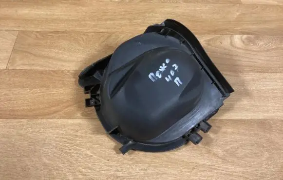 Peugeot 407 Other engine bay part 9644706980