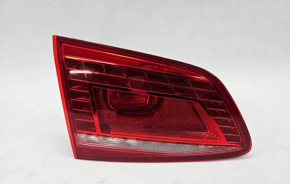 Volkswagen PASSAT B7 Tailgate rear/tail lights 3AF945307E