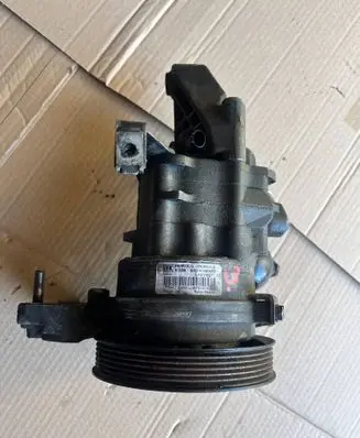 BMW 5 E60 E61 Power steering pump 6167414 LH2112271