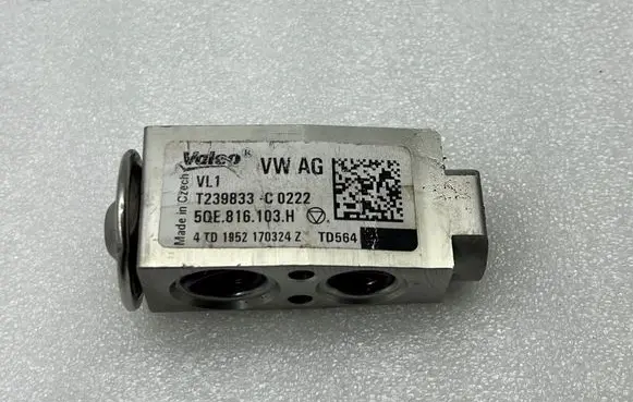 Air conditioning (A/C) expansion valve