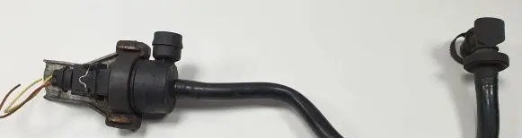 BMW X6 E71 Vacuum valve 7576303