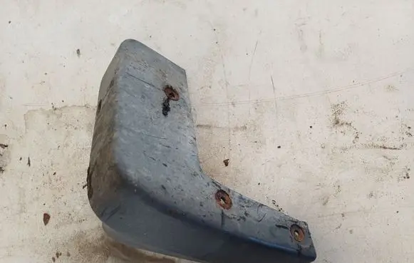 Suzuki Swift I Rear mudguard 