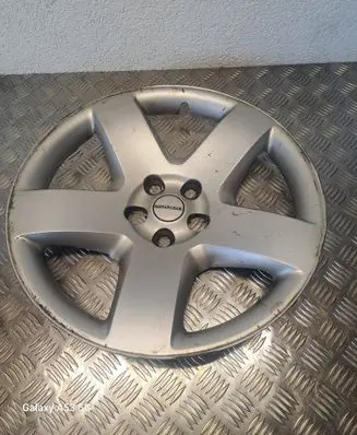Dodge Charger R20 wheel hub/cap/trim 