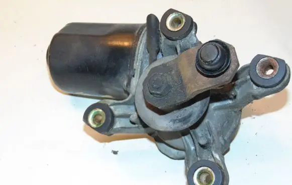 Nissan Primera Wiper motor 2881571J01