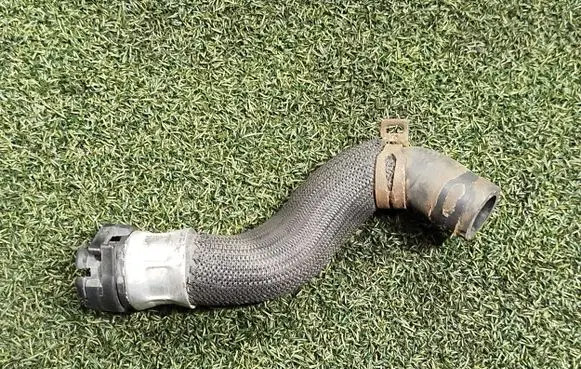Renault Trafic III (X82) Engine coolant pipe/hose