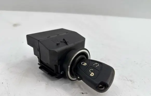 Mercedes-Benz C W203 Ignition lock 2095450908
