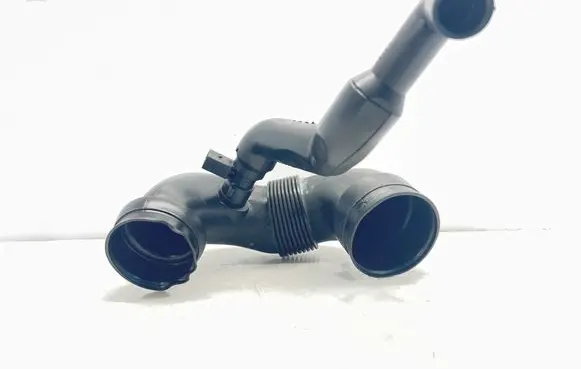 Mercedes-Benz ML W163 Turbo air intake inlet pipe/hose A6120940808