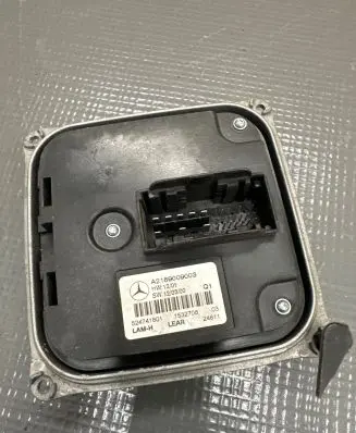 Mercedes-Benz CLS C218 X218 LED ballast control module A2189009003 524741801 1532708
