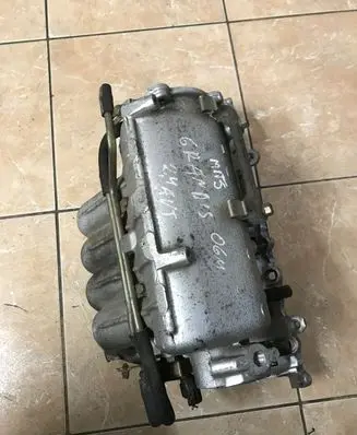 Mitsubishi Grandis Intake manifold