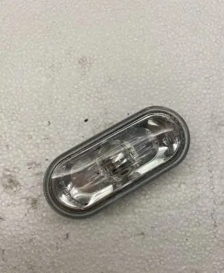Volkswagen Golf IV Front fender indicator light 1J0949117