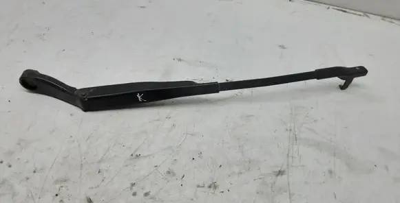 Skoda Superb B5 (3U) Front wiper blade arm