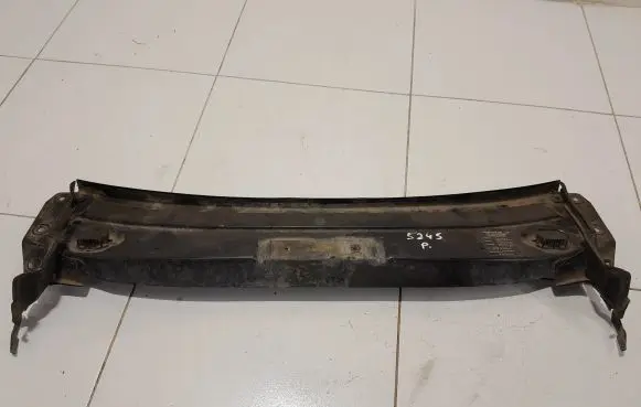 Mercedes-Benz ML W164 Top upper radiator support slam panel NOCODE