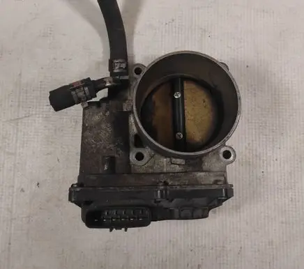 Toyota Sienna XL20 II Throttle valve 220300A020
