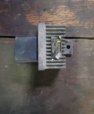 Renault Laguna II Glow plug pre-heat relay 7700115078