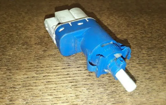 Ford Focus Brake pedal sensor switch 3M5T9C872AC